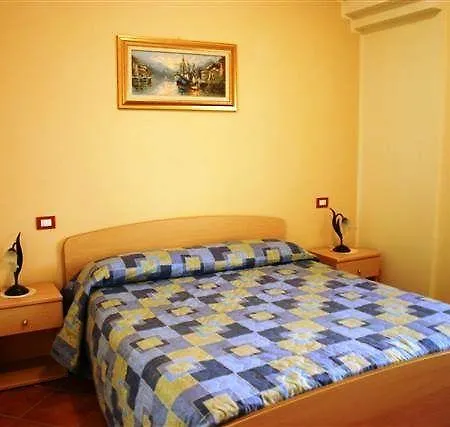 Pineta Ristorante Castello Кава-де-Тиррени
