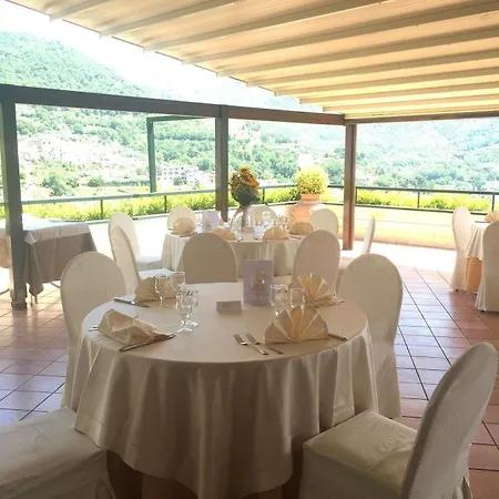 Pineta Ristorante Castello Отель 3*
