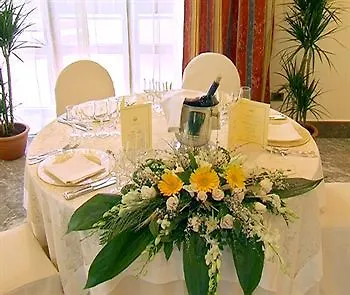 Pineta Ristorante Castello Кава-де-Тиррени