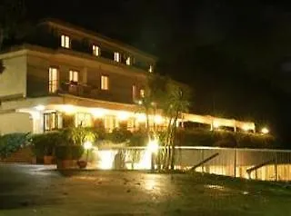 Pineta Ristorante Castello 3*